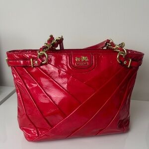 ❤️ COACH Patent Leather Tote – Red Quilted Shoulder Bag Gold Hardware